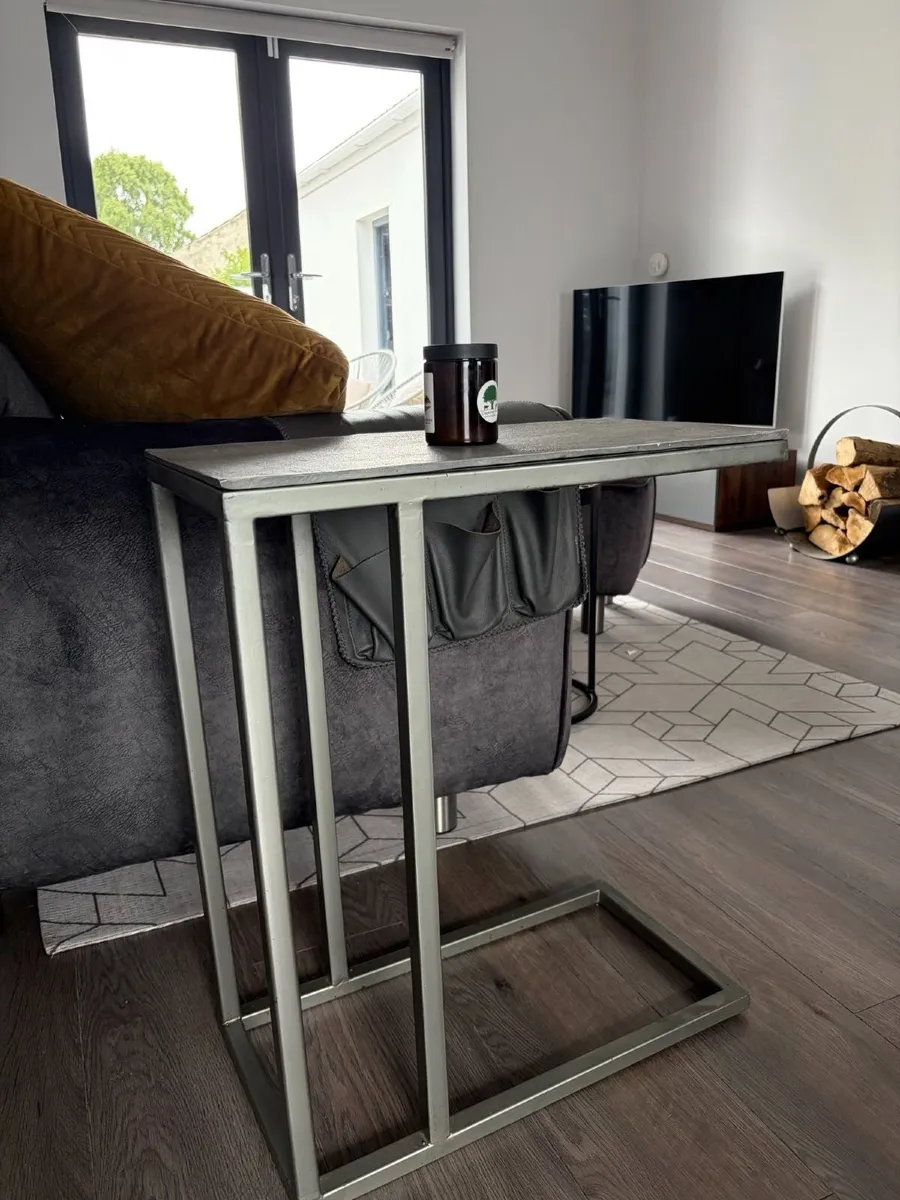 2 Side Tables - Image 3
