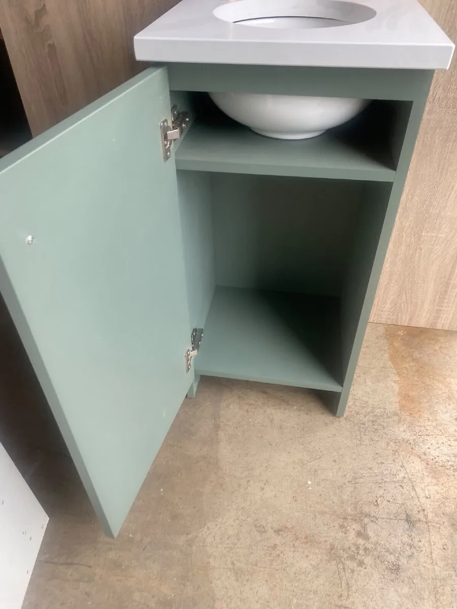Vanity Units - Image 3