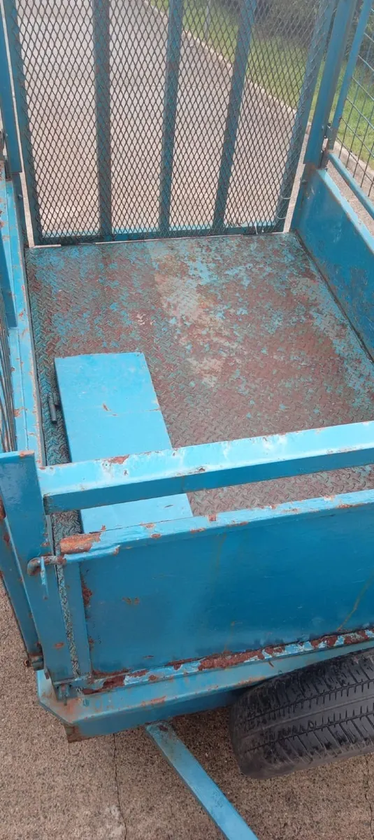 Trailer - Image 4