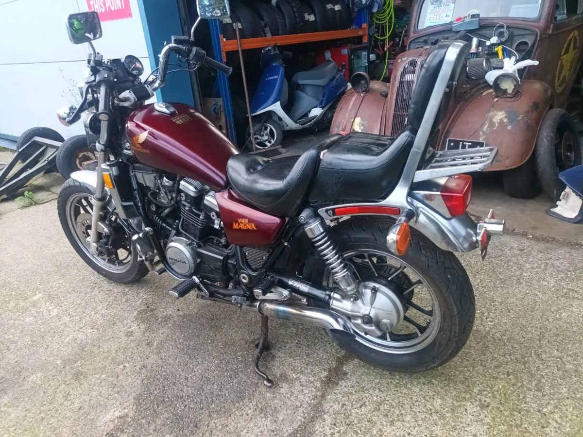 Honda Magna V45 READ DESCRIPTION!!!! Will Break!! - Image 2