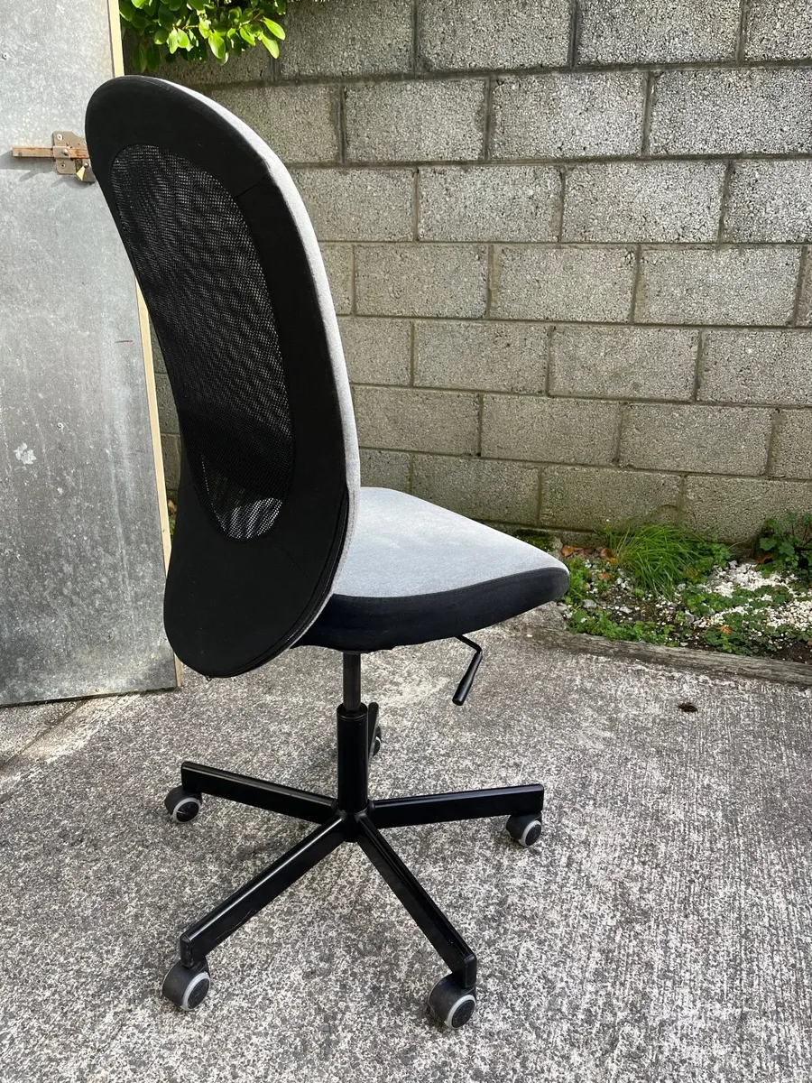 Office chair - Image 2