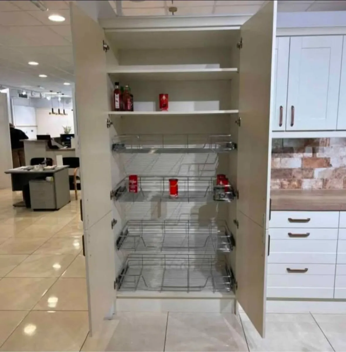 Kitchen - Image 3