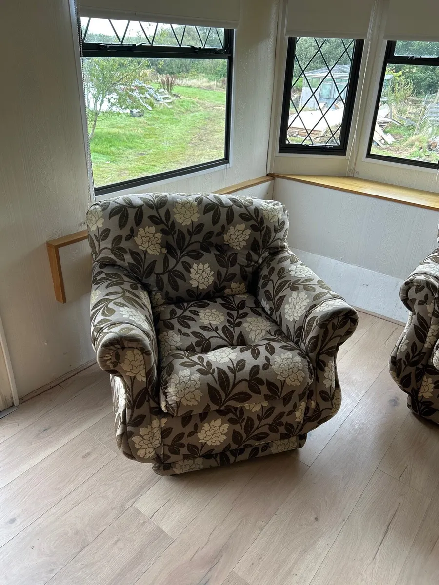 Sofa and arm chair - Image 2
