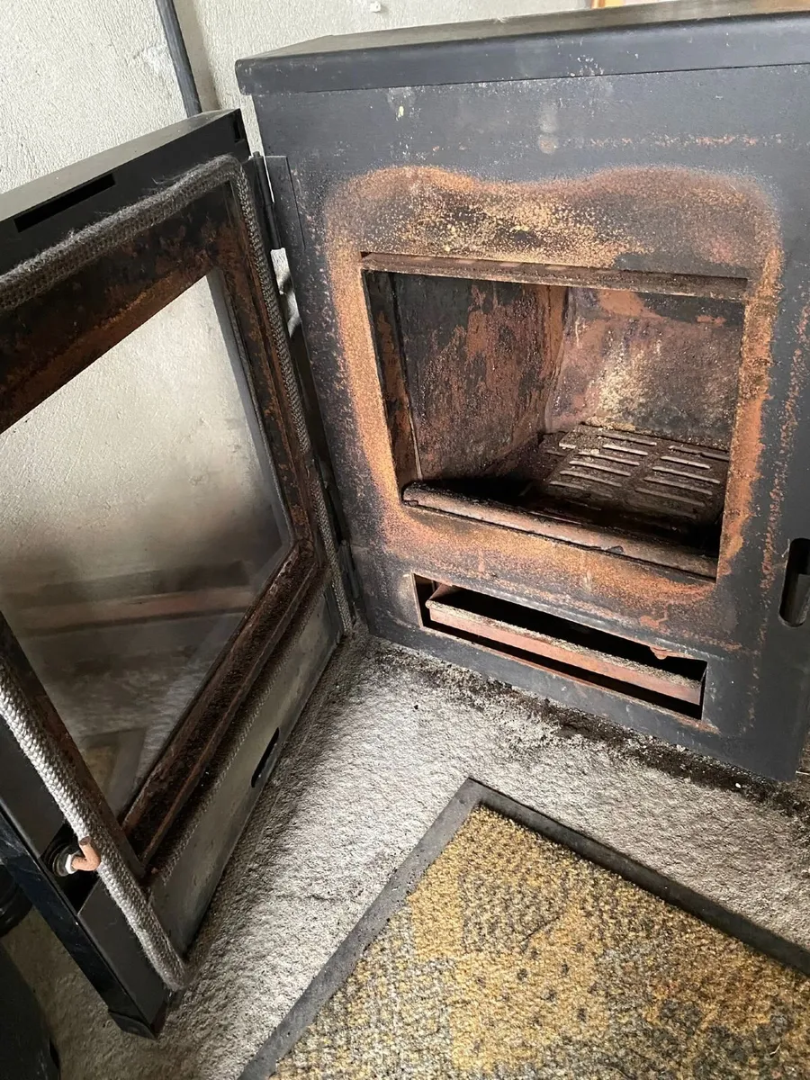 Insert stove - Image 2