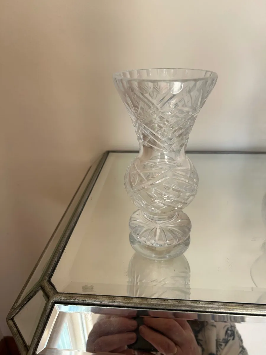 Beautiful Glass Vases - Image 3
