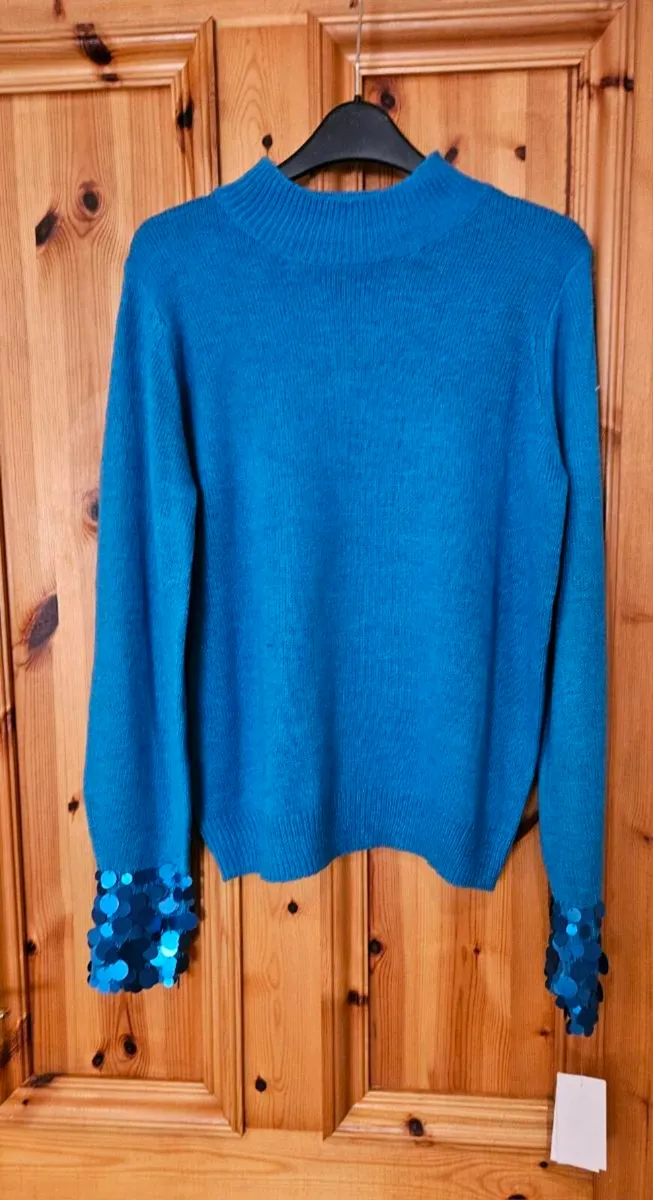 Jumper - Image 1