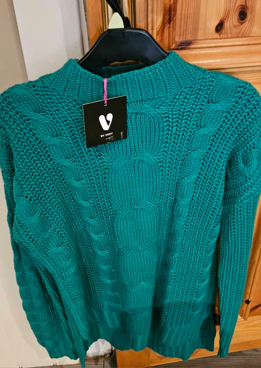 Jumper - Image 1