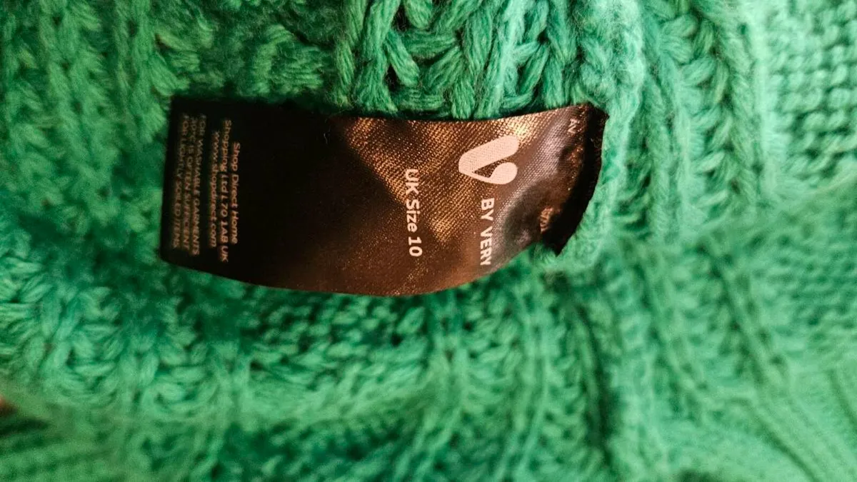 Jumper - Image 2
