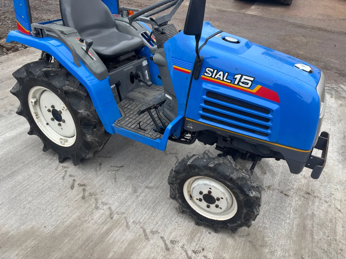 Iseki sial 15 compact tractor - Image 1
