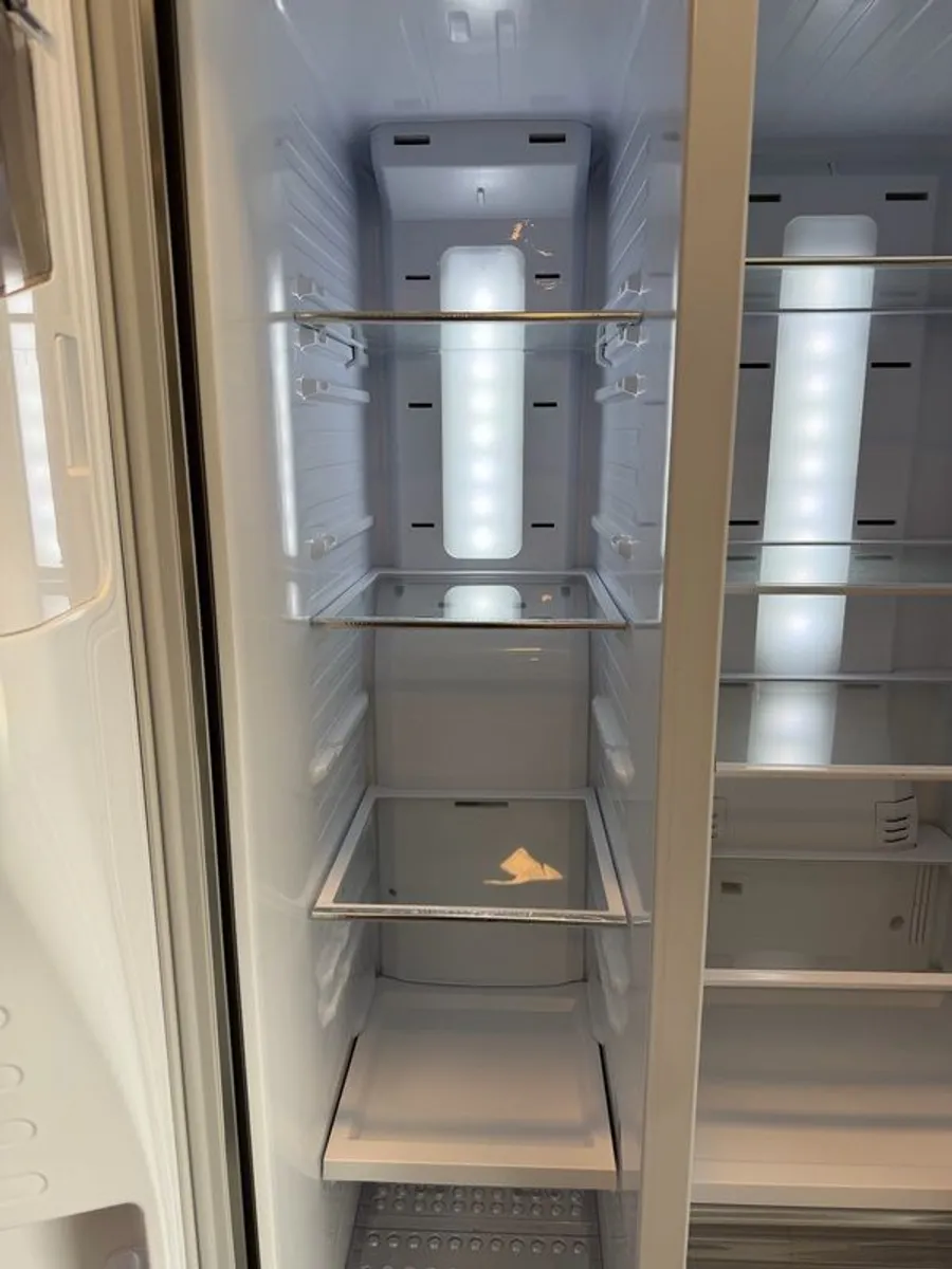 Samsung Fridge Freezer - Image 1