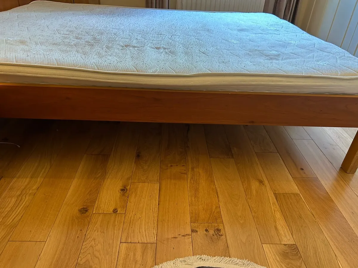 Free King Bed And 2x Drawers - Image 1