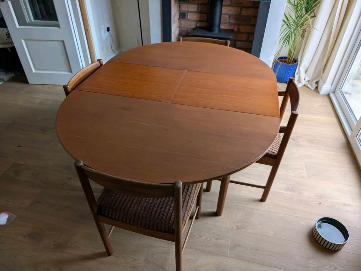 Mid-century Circular Extendable Dining Table - Image 3