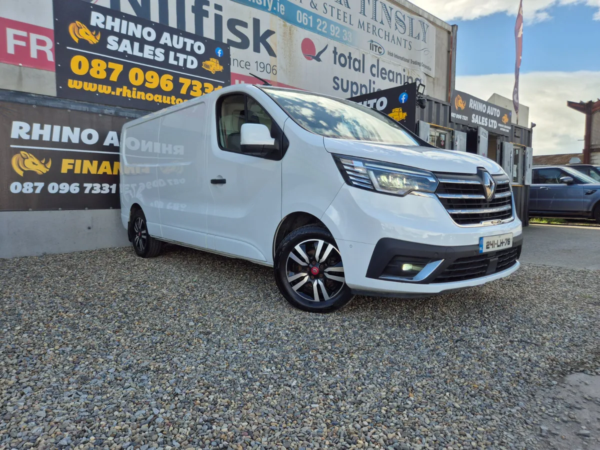 Renault Trafic AUTO.NO VAT 2024 Red edition - Image 3