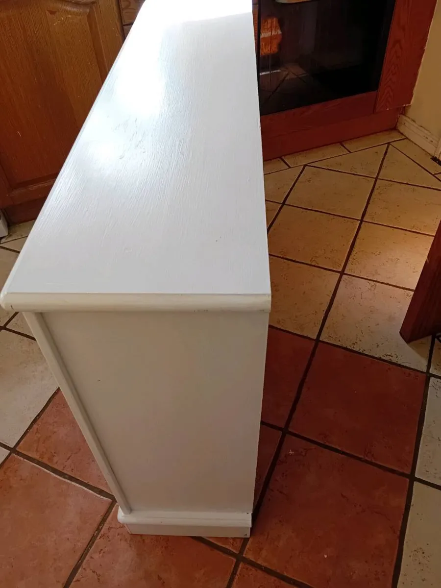 Sideboard with 2 shelves - Image 3