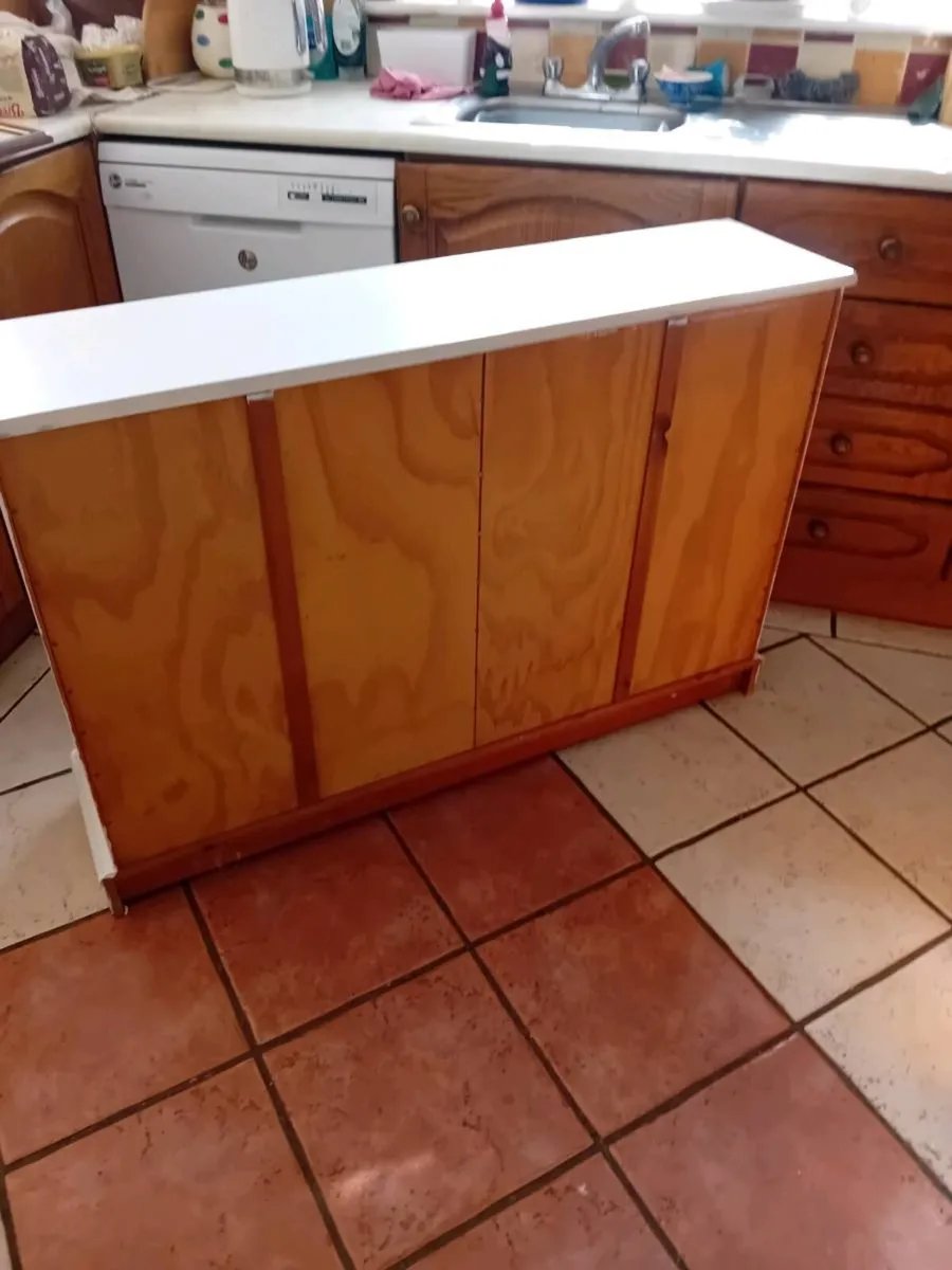 Sideboard with 2 shelves - Image 4
