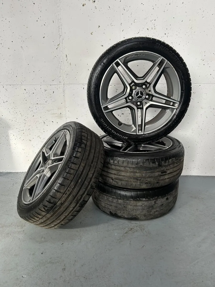Mercedes C-Class AMG Alloys 18” - Image 1