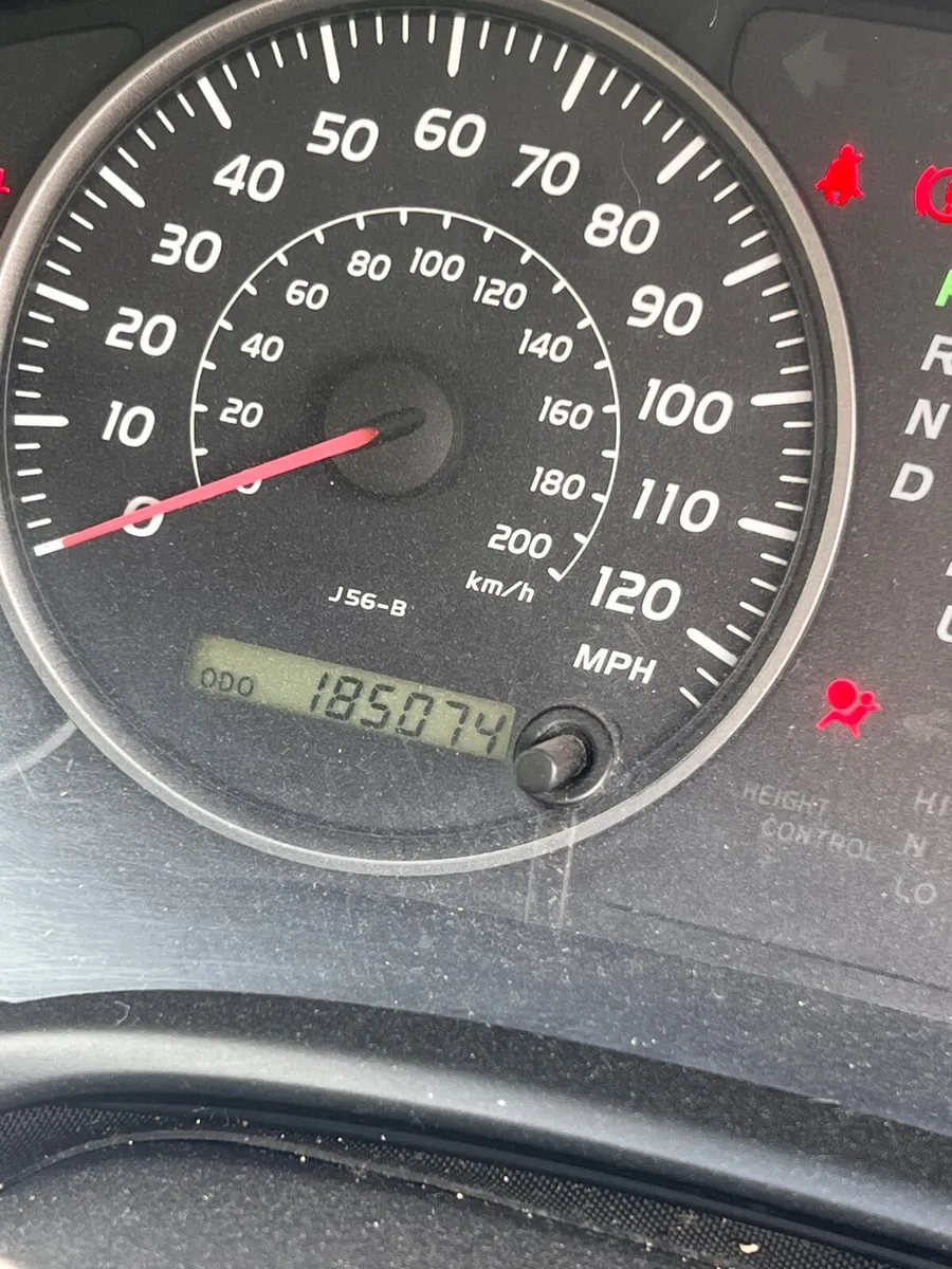 Toyota Land Cruiser 2003 - Image 2