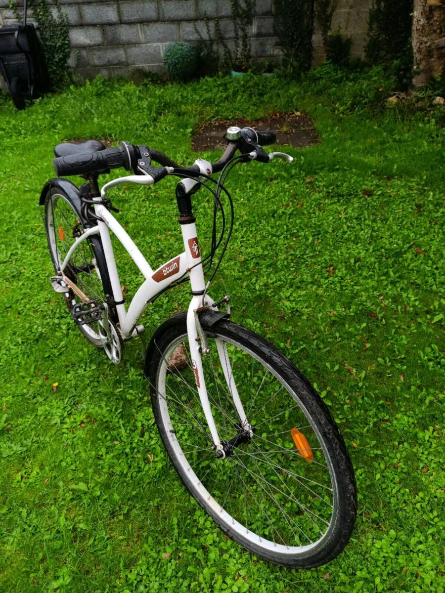 Btwin ladies bicycle size M. - Image 2