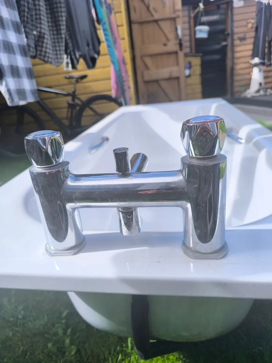 Deck-mounted bath pillar mixer / filler tap - Image 2