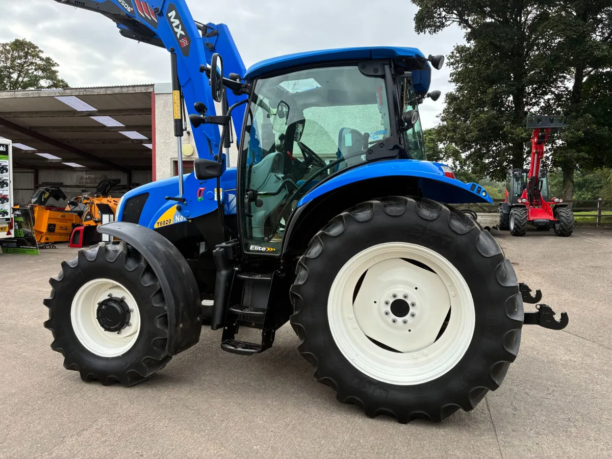 New Holland T6020 - Image 2