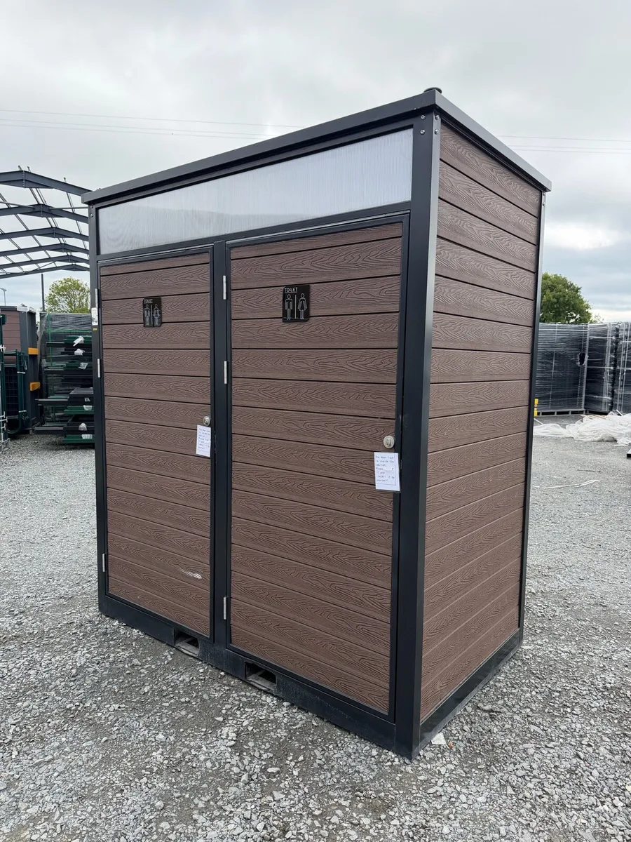 double toilet unit - Image 2