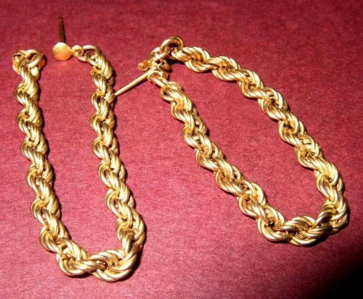 Vintage Hallmarked 9ct Gold Twisted Rope Earrings - Image 1