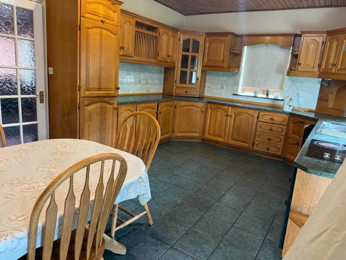 Oak Fitted Kitchen - Image 1