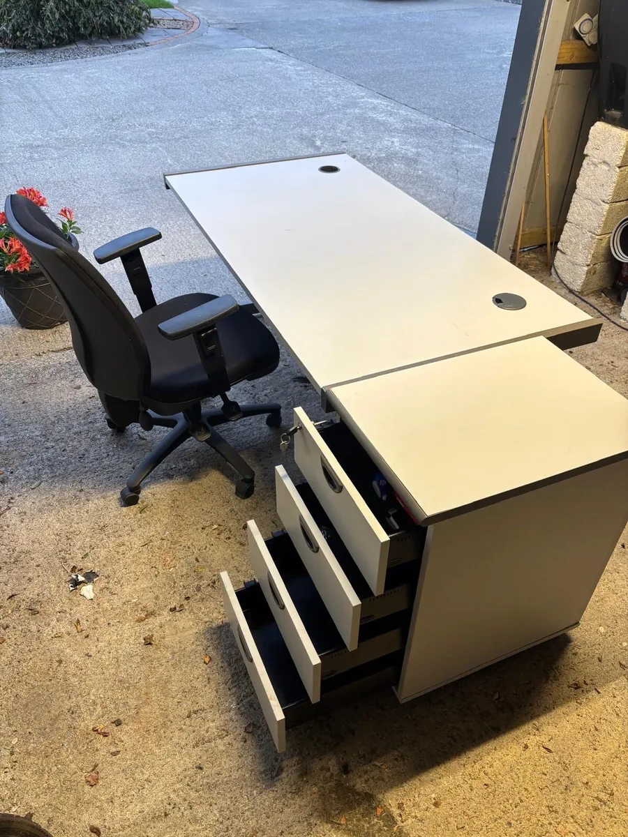 Study/office desk and chair - Image 1