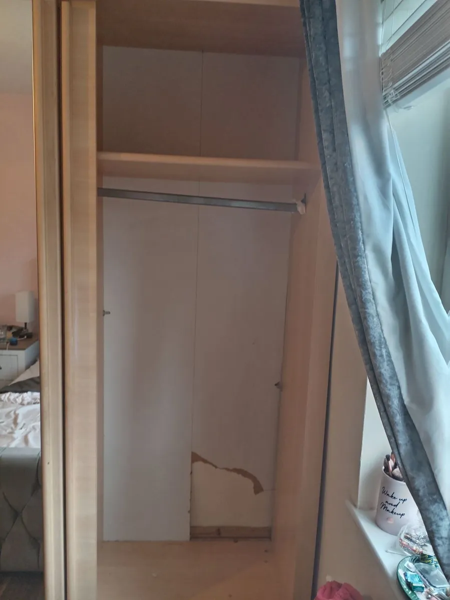 Wardrobe - Image 4