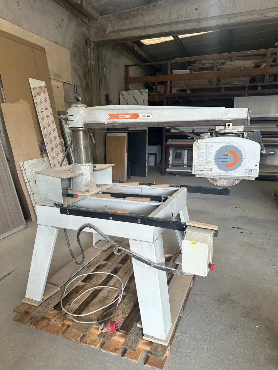 Cross Cut Saw - Image 1
