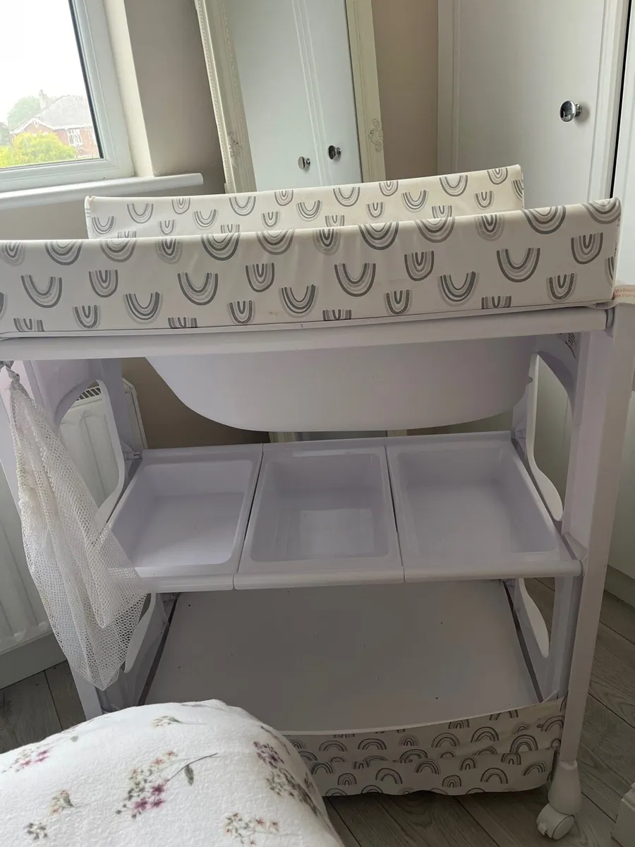 Baby Changing Table - Image 1
