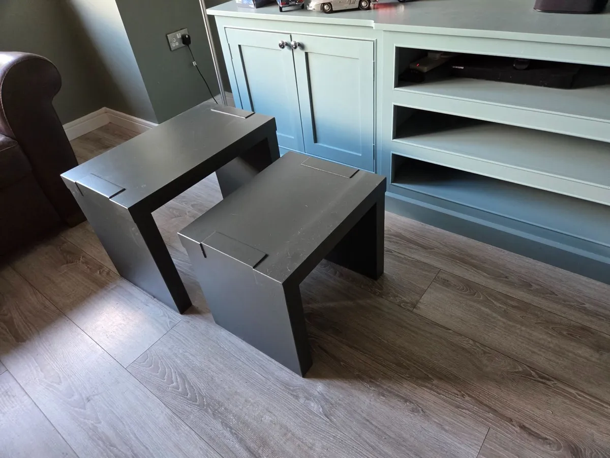 Solid Oak table nest - Image 1