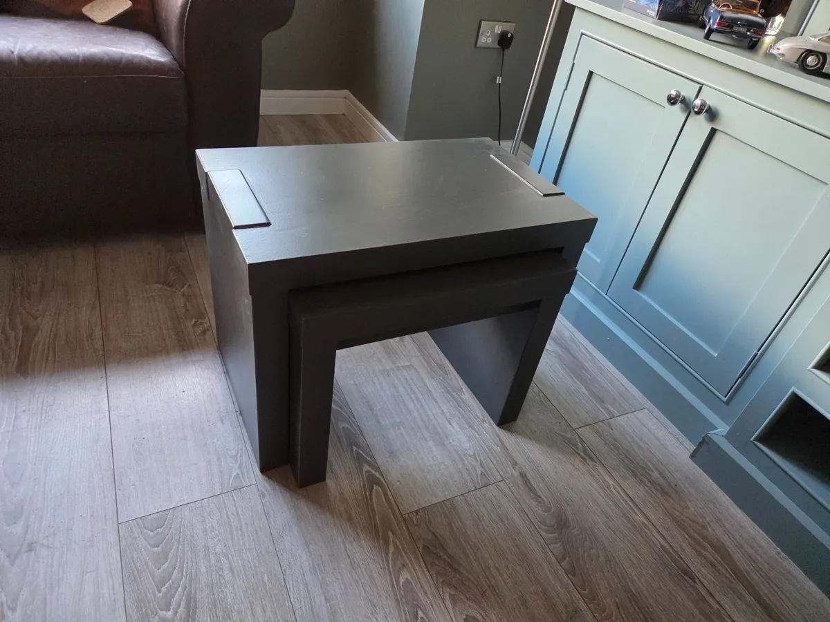 Solid Oak table nest - Image 2