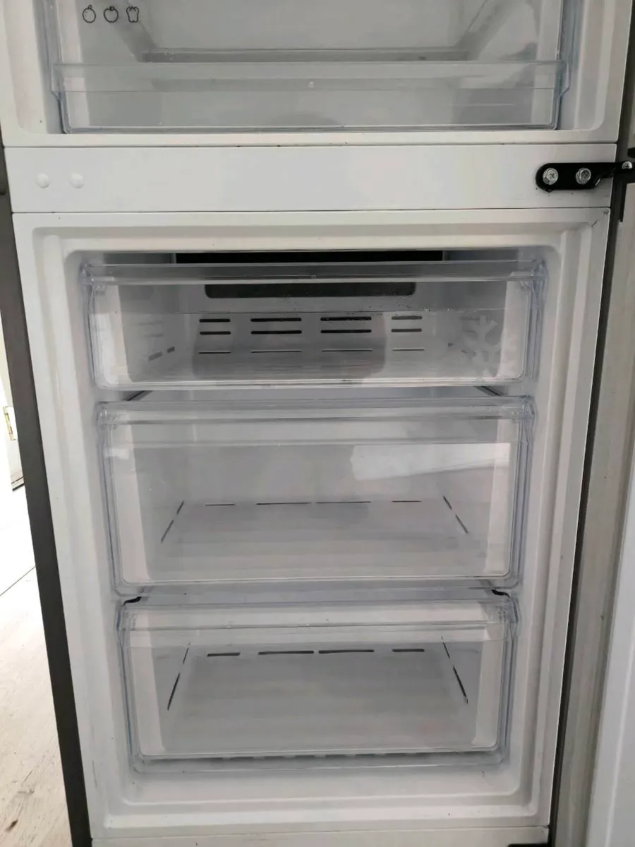Samsung fridge - Image 3