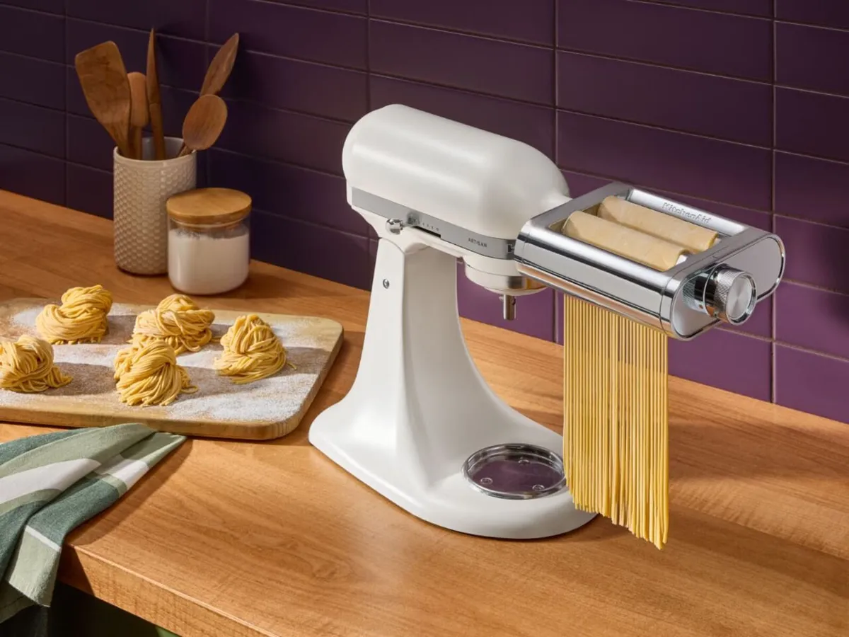 brand new kitchen applicants ninja and kitchen aid - Image 4