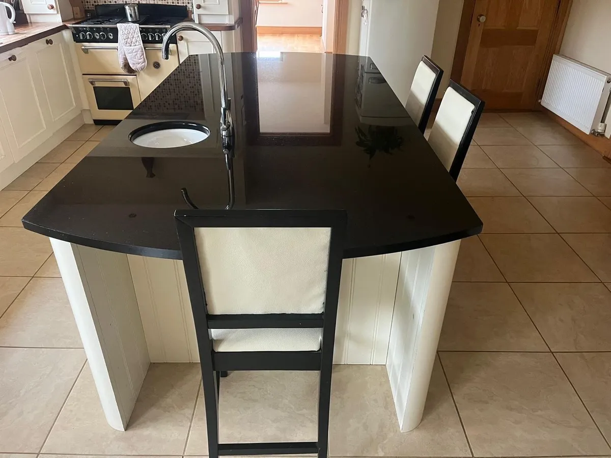 Kitchen sink + counter top - Image 2