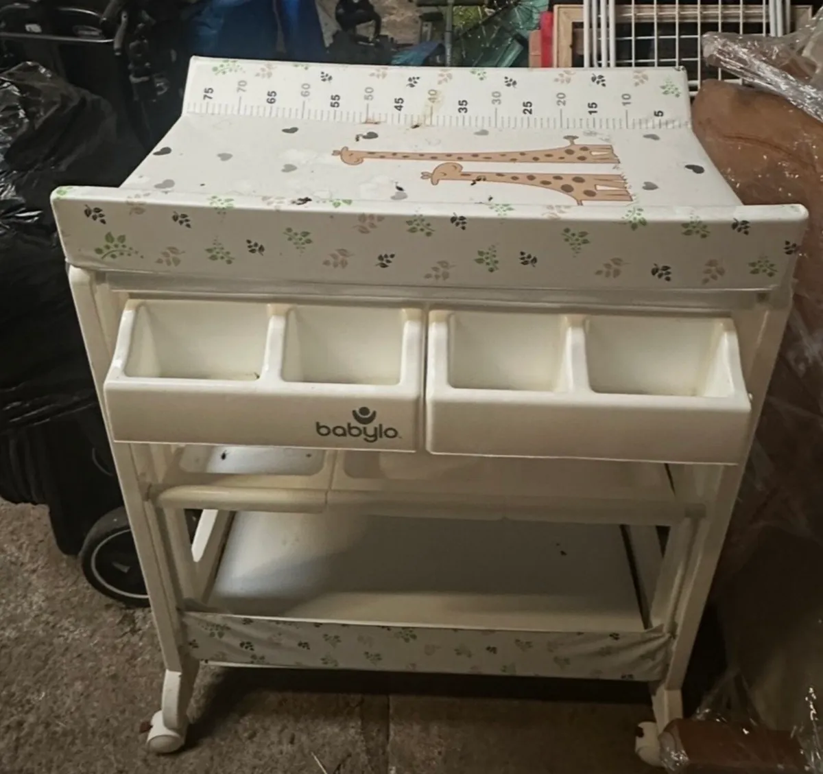 Babylo Changing Table with Bath & Storage - Image 1