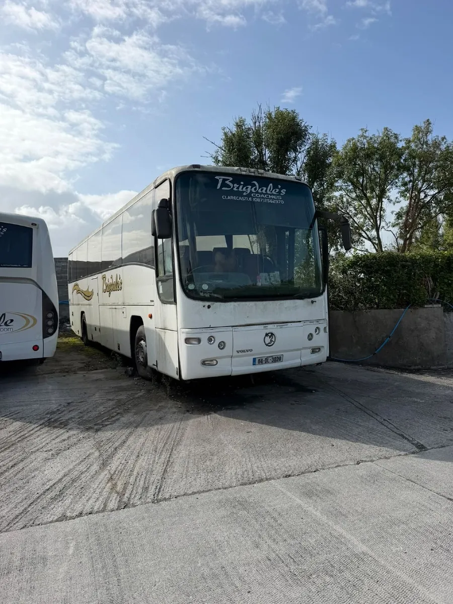 Mercedes/Volvo Coaches - Image 2