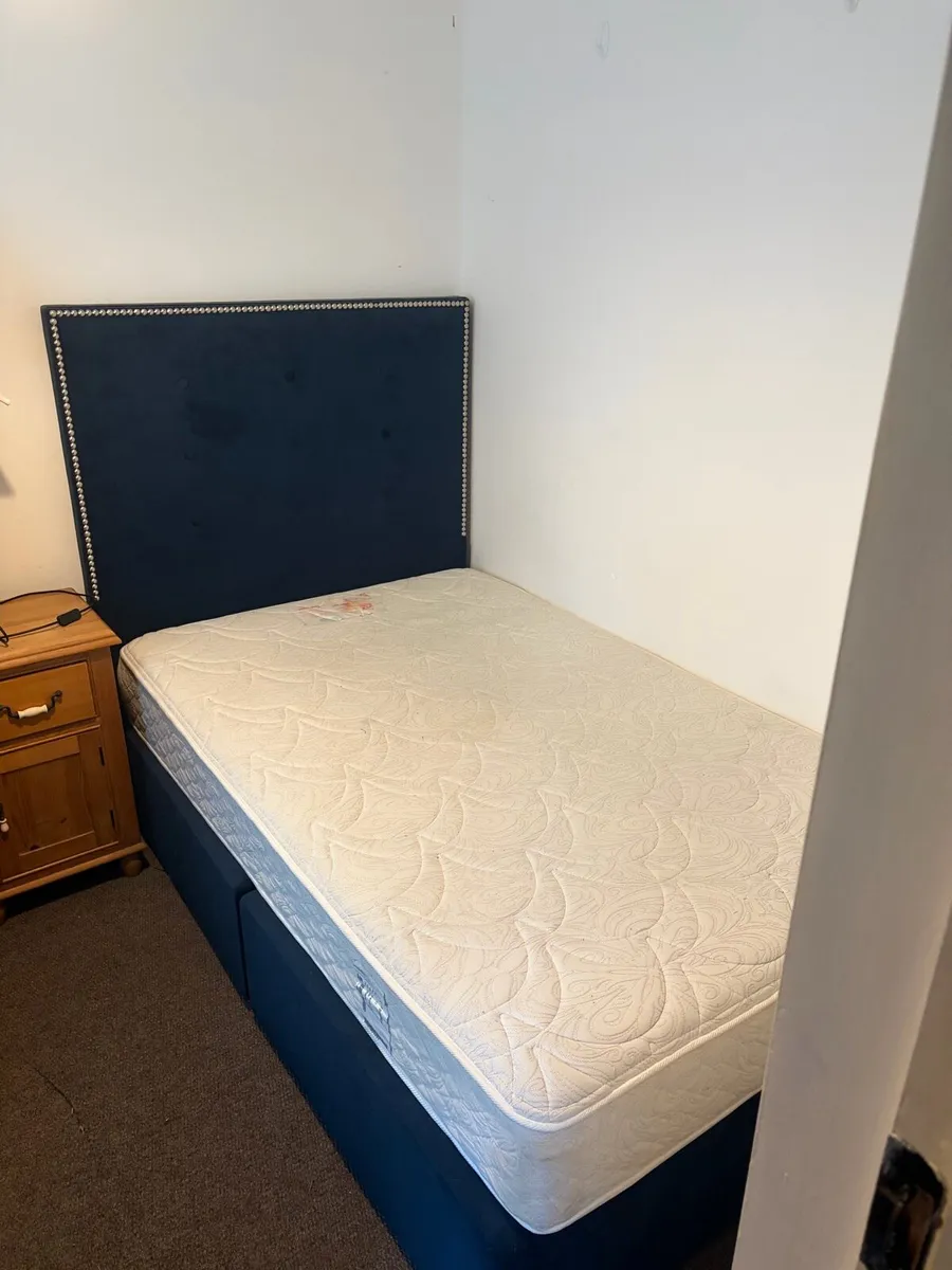 Royal navy bed with mattress