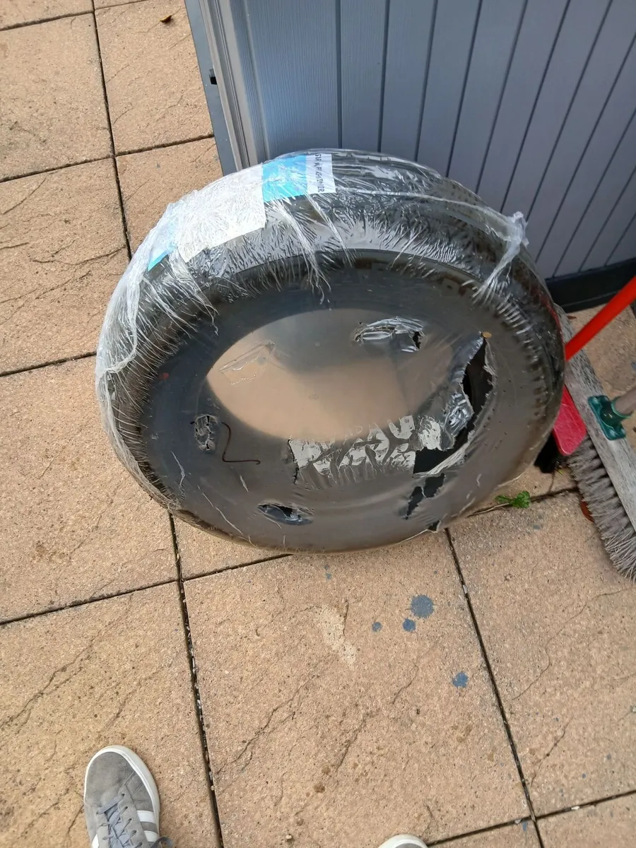 Wheels and tyre - Image 2