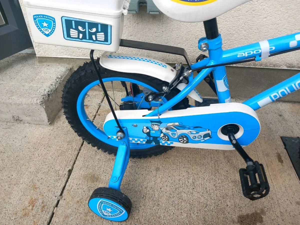 Kids police patrol bike size 14 inch wheels - Image 3