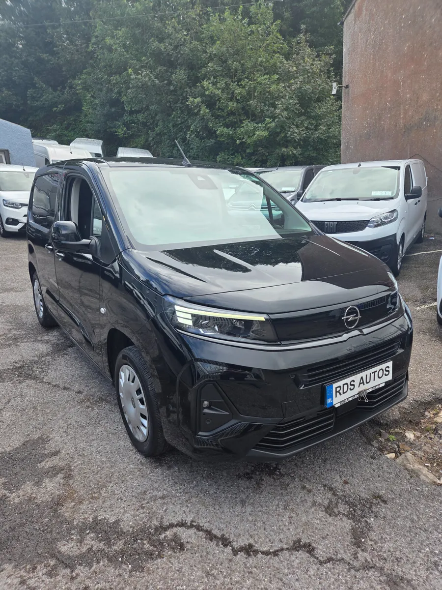 🔥25 OPEL COMBO HUGE SPEC NO VAT🔥 - Image 1