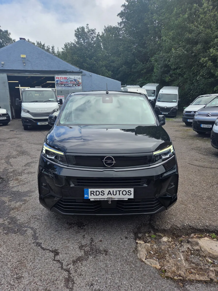 🔥25 OPEL COMBO HUGE SPEC NO VAT🔥 - Image 2