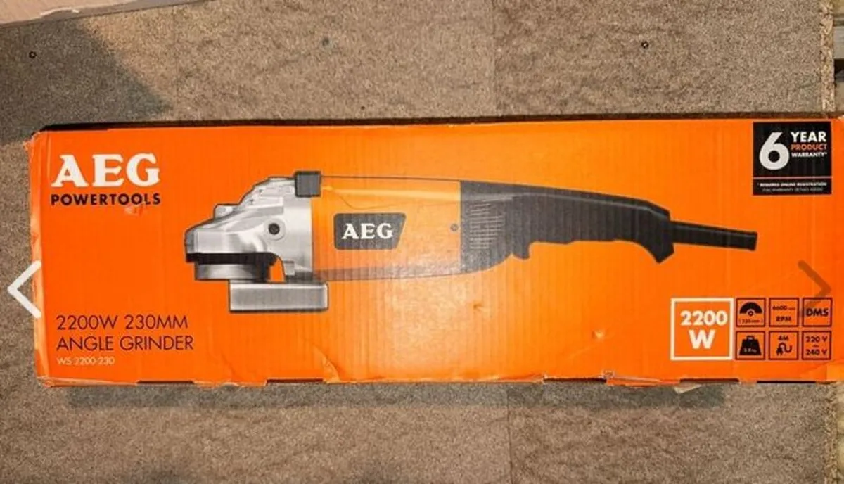 Large powerful angle grinder, 2200W, new in box - Image 1