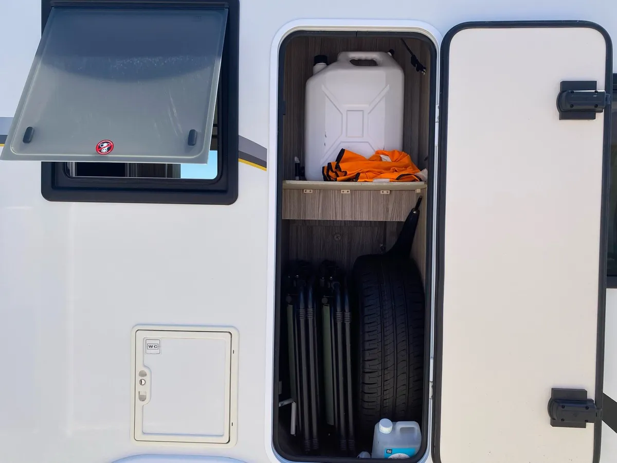 Campervan - Image 4