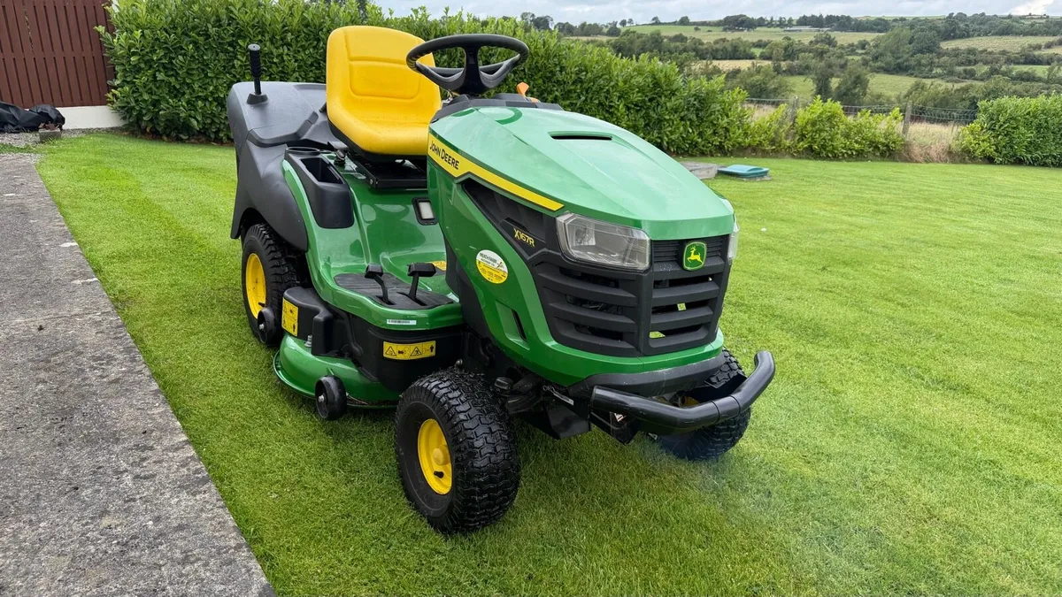 John Deere X167R - Image 1