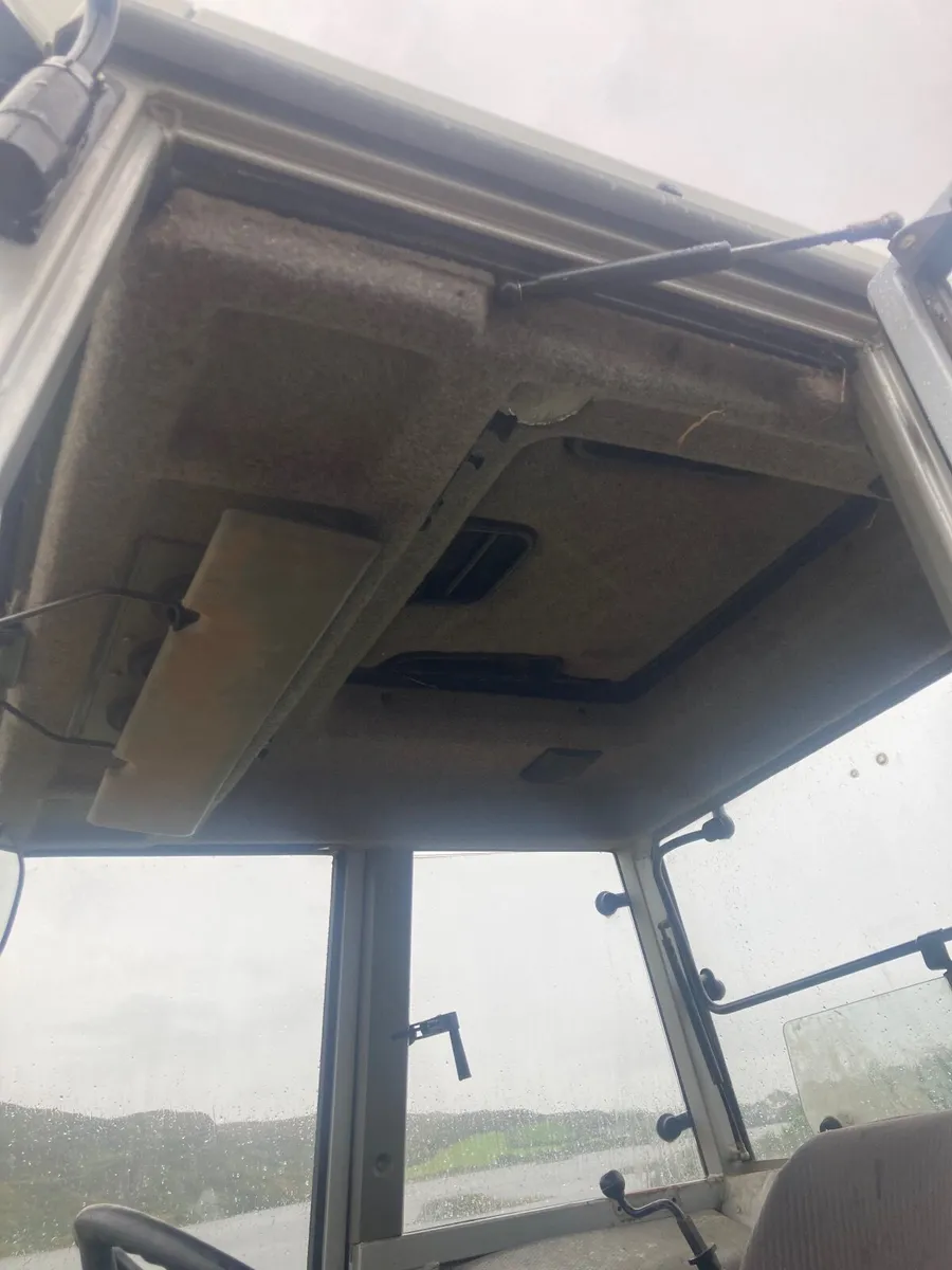 Massey 375 - Image 2