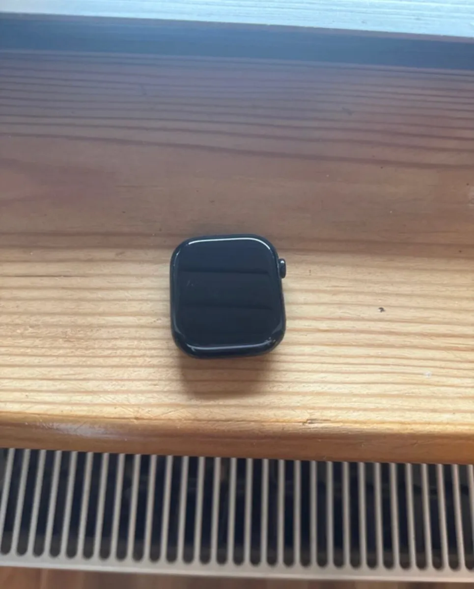 Apple Watch series 10 - Image 4