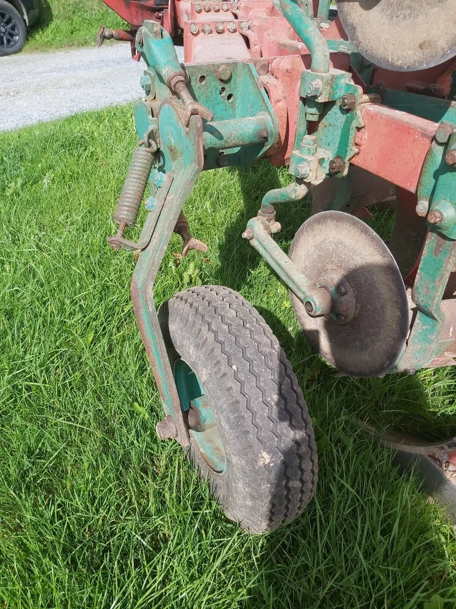 Kverneland 4 Furrow Plough - Image 3