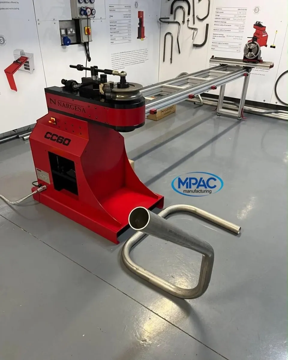 Non Mandrel Pipe Bender - Image 1